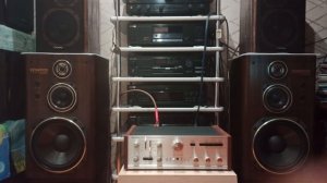 Trio KA-7002 and Kenwood LS-990HG.
