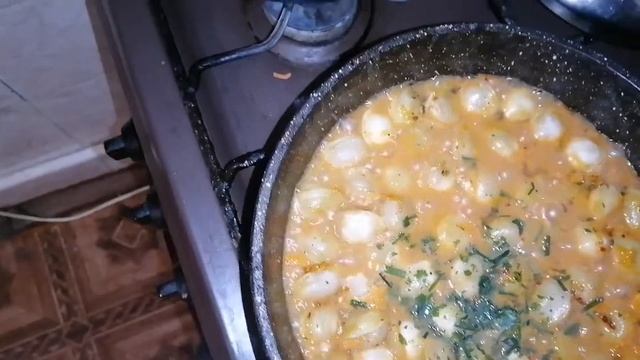 Пелемешки по холостятски!В кровавой подливке))