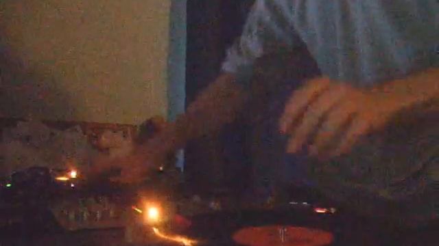 It takes two [think (about) it] - beat juggle, turntablism
