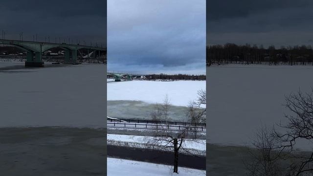 ВолгаВесна в декабре. Ярославль. Набережная. Река Волга.