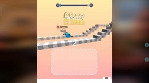 кубик-рубика кувыркается против красного кубика