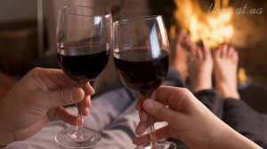 Музыка для двоих, бокалы, огонь