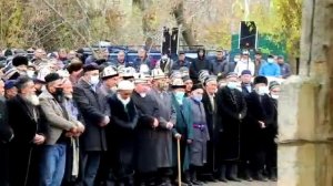 Фарзанд уз отаси учун жаноза намозини адо этди...