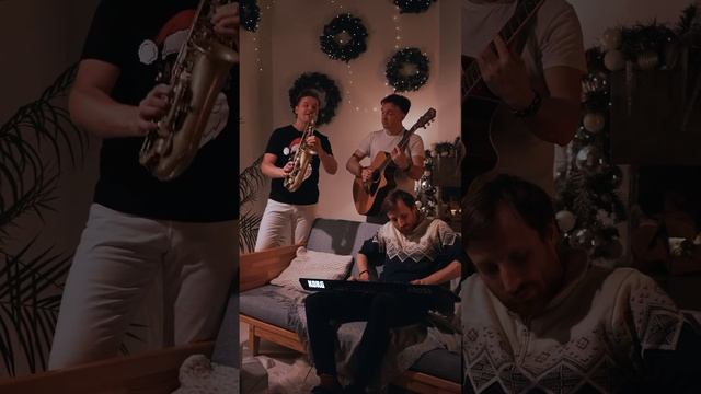 На всех экранах страны! С Новым годом #imperialis #ирониясудьбы #happynewyear смотреть онлайн