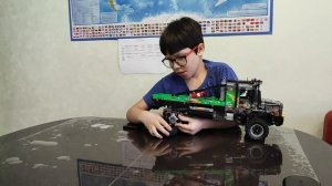 Обзор грузовика ЛЕГО Техник 42129 Mercedes-Benz Zetros Trial Truck Часть 2.