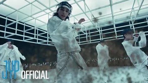 Stray kids - Walking on water m/v смотреть онлайн