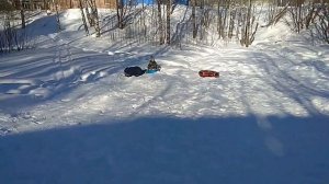 Катаемся на ватрушках.