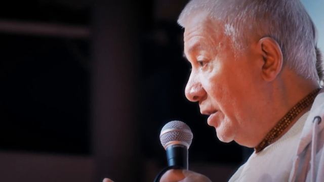 Вьяса-пуджа Е.М. Чайтанья Чандра Чарана прабху. Автор: Олеся Павлова, оператор: Евгений Румянцев