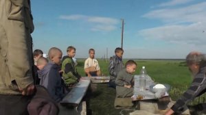 Обед в новой столовой без комаров,  православный детский лагерь стан 2015 г.