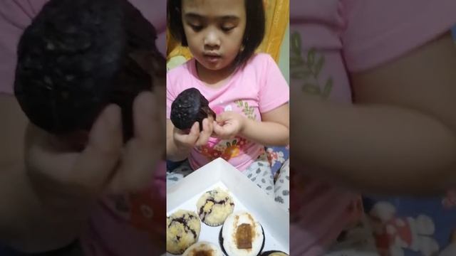 Bake Street Manila Muffin Taste Test