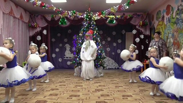 Танец Снеговик дружочек смотреть онлайн