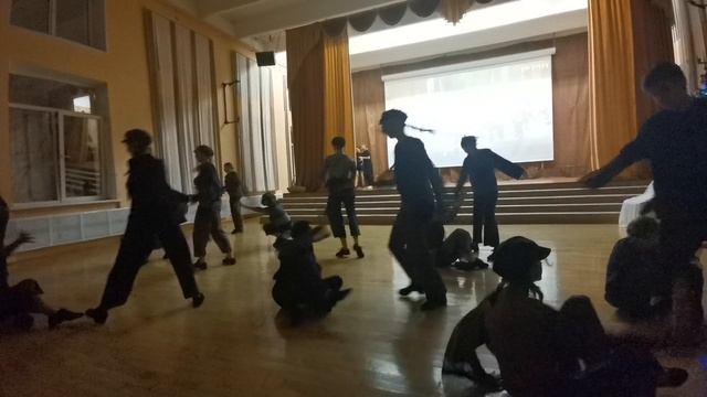 "МАНДАРИННИК_2024"
"СУРОВЫЕ ЯСЕНЕВСКИЕ ДЕТИ" старшенькие)))) смотреть онлайн