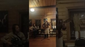 ,, НЕСКОЛЬКО УЛИЦ МЕЖ НАМИ "  
СТИХИ МАРИНЫ ЦВЕТАЕВОЙ
МУЗЫКА И ИСПОЛНЕНИЕ АГНЕССЫ ВОРОНЦОВОЙ