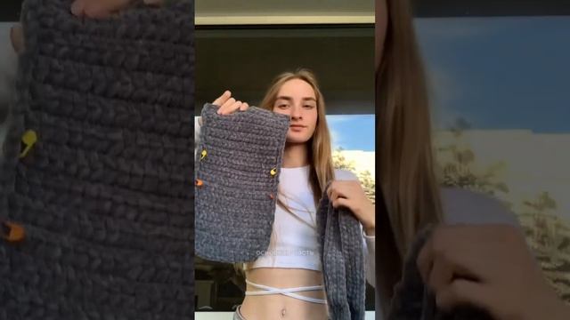 Как вам сумка? Артикулы на товары в комментарих #вязание #плюшеваясумка #shorts #crochet смотреть онлайн