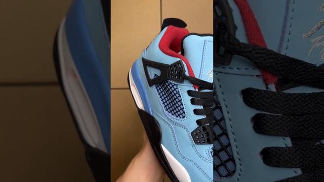 Кроссовки Nike Air Jordan 4 Retro | ссылка на магазин в комментариях