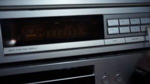 Как очистить алюминиевую панель винтажного тюнера или усилителя