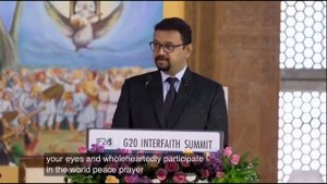 Папская весть против вести Трех Ангелов.