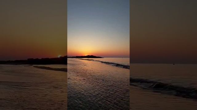 Рассвет в Крыму Феодосия, пляж "Барабулька" #Крым #Феодосия #ТуризмЭтоКруто смотреть онлайн