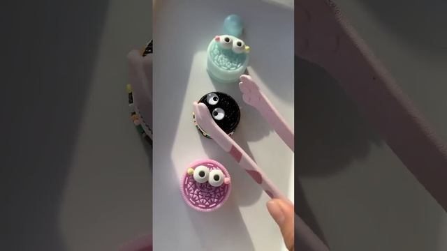 Сквиш Oreo squishy #мягкий #ручной работы #без стресса #oreocake #asmrsounds #снятие стресса