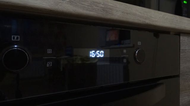 Заставляем светится часы на духовке. смотреть онлайн