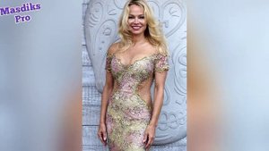 Natural Old Woman Over 60 Attractively Dressed Classy 487