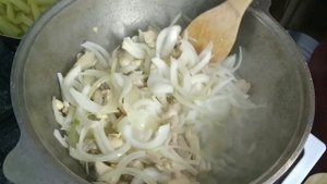 Как приготовить азу по-татарски из курицы с огурцами