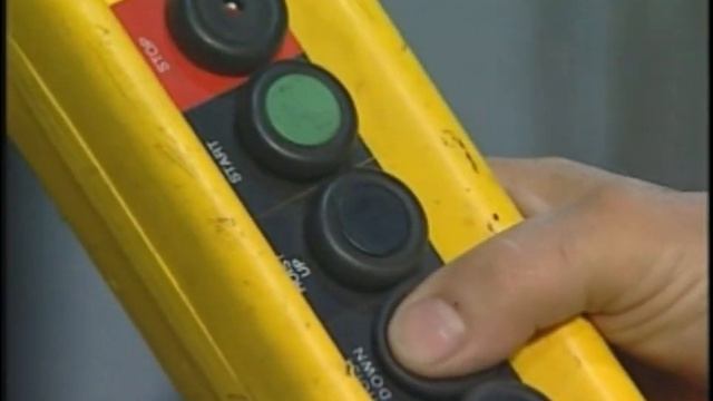 Forklift Battery Handling System-Automated Battery Transporter смотреть онлайн