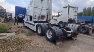 Покупка VOLVO VNL С моим же  детройтом 12.7. пробег около 500 тыс км. перегон.так же продажа шторы.