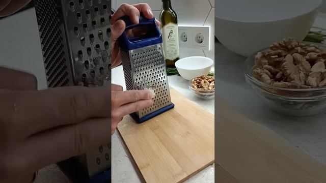 закуска из кабачка в ореховом соусе , простой рецепт закуски
