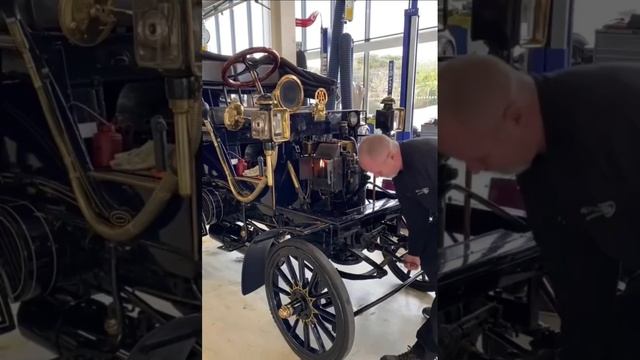 Запуск британского  автомобиля — Daimler Grafton Phaeton 1897 года