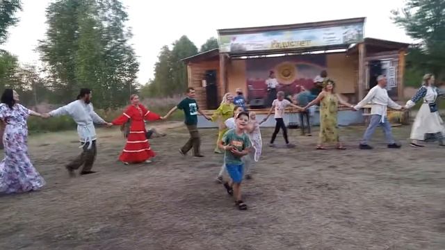 Концерт группы СолнцелунА на фестивале Уральский хоровод