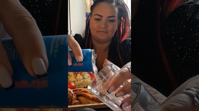 #mukbang #мукбанг Шаверма Шаверно ))) Любимое оливье и... болтовня про этикет