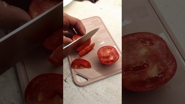 Рулетики из баклажан за 15 минут! Простой и вкусный рецепт из сезонных овощей! #баклажанырецепты