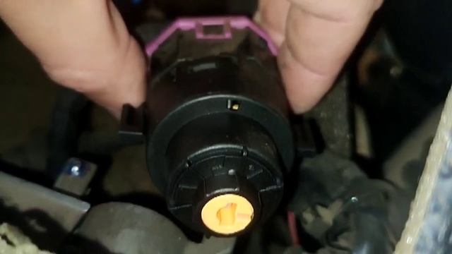 Замена контактной группы замка зажигания ауди 80