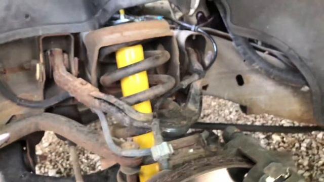 como reemplazar amortiguadores de una GMC Sierra 2002 смотреть онлайн