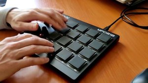 Akai MPD218 + Addictive Drums Test sample