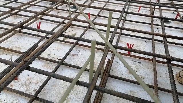 Дом подписчику. Стены, плоская крыша со свесами.