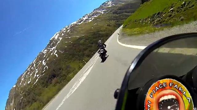 Bernina Pass Speed Triple 1050 & ZRX 1200 R 1/2