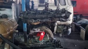 Ремонт двигателя Детройт 14 для клиента. Лопнутая ГБЦ. Ставим нашу ГБЦ наши запчасти. наша гарантия.