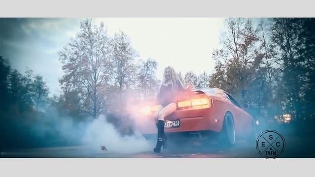 Music_in_the_car.mp4