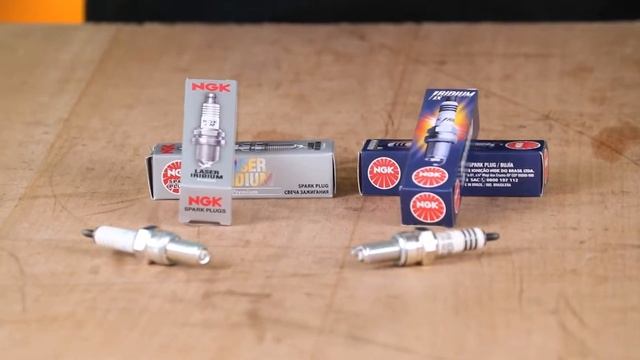 Bujías NGK Iridium y Laser Iridium - MotoMercado смотреть онлайн