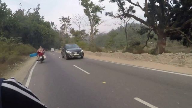 По дороге в Dehradun. Индия / India смотреть онлайн