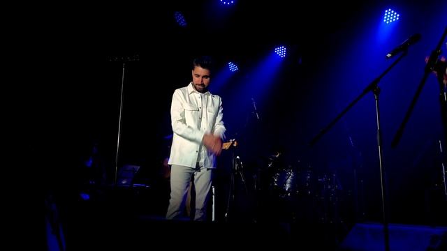 MAX NEWELL - LOVE TAKES TWO (LIVE IN DNIPRO, UA) смотреть онлайн