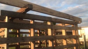 Курятник из поддонов. Делаем своими руками. День 4. Почти крыша!