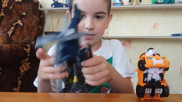 Тобот Y (игрек). Распаковка игрушки (тобот вертолет). Трансформация Тоботов Y, Х и W смотреть онлайн