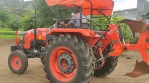 KUBOTA MU4501 - CONNECTION OF AUTOMATIC PLOUGH & DEMO - PALATI NANGAR (NATURE) Skilled Driver.