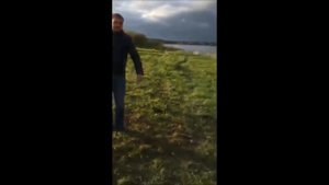 Поймал бобра