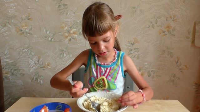 Сырники. Простые рецепты детского меню. Готовим вместе с детьми.