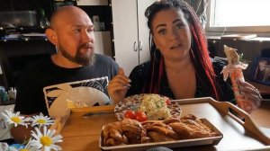 #mukbang #мукбанг Шаверма Шаверно ))) Любимое оливье и... болтовня про этикет