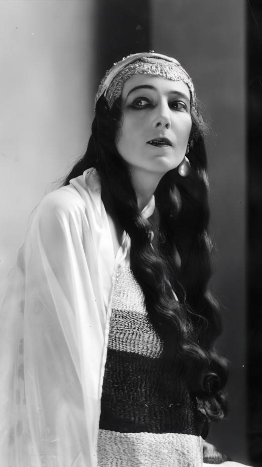 ИДА РУБЕНШТЕЙН (1883-1960), демон декаданса